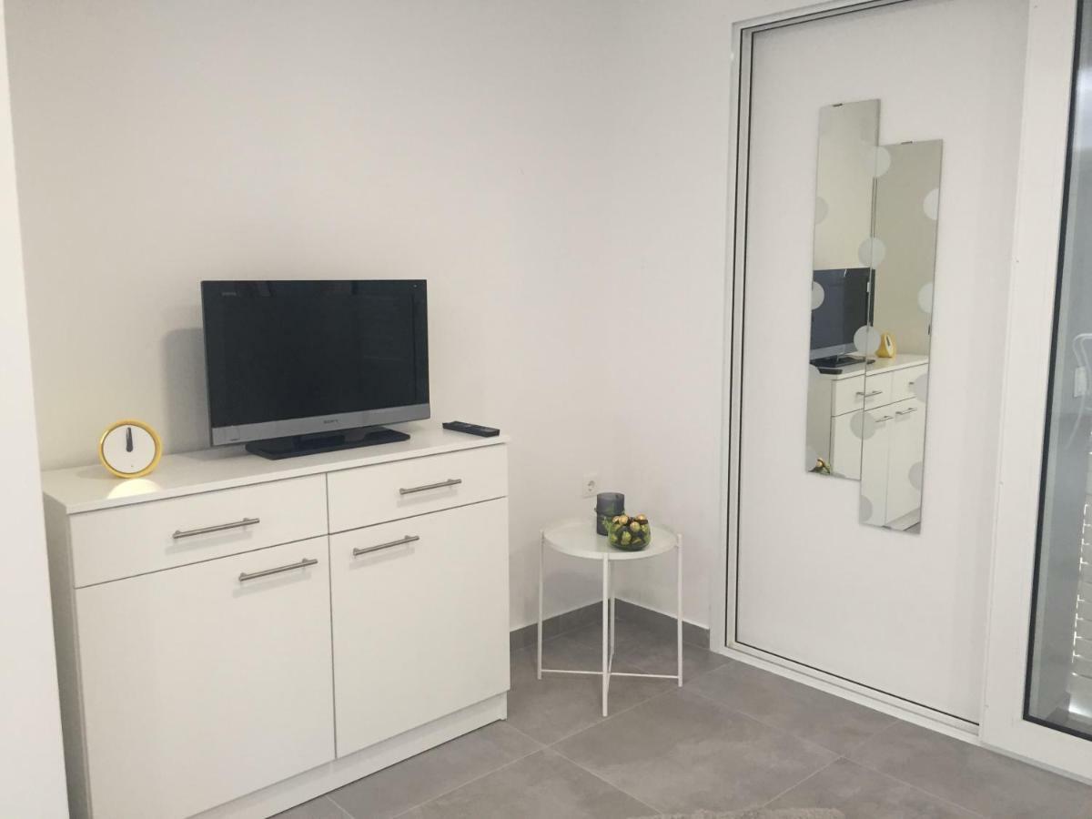Apartman Zeljka Lejlighed Podgora Eksteriør billede
